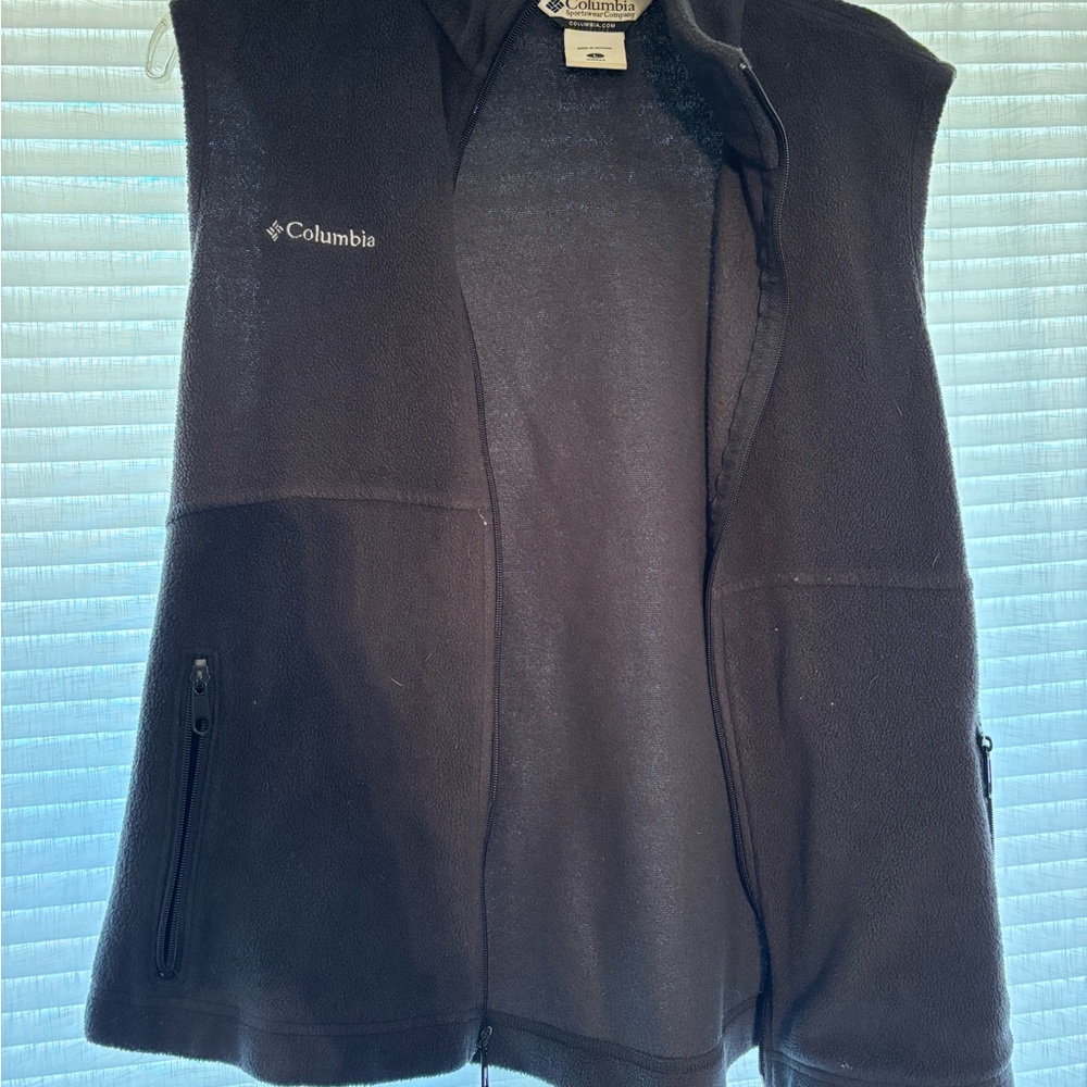 Columbia Black Fleece Vest